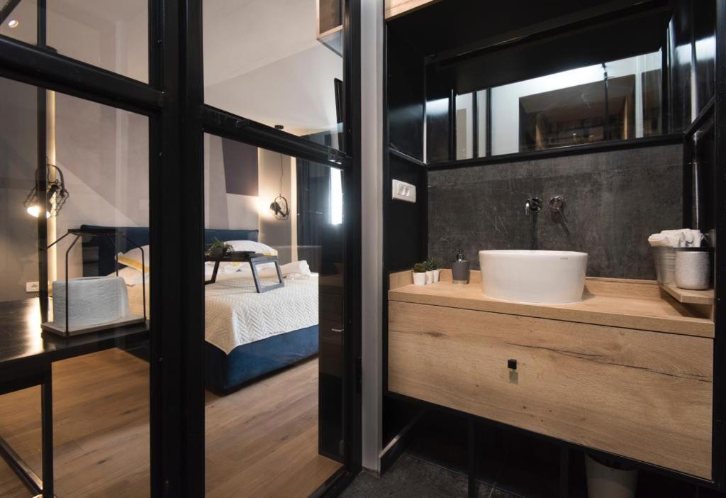 Sibinicum Luxury Rooms ชิเบนิก ภายนอก รูปภาพ