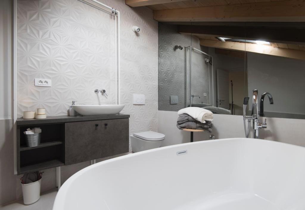 Sibinicum Luxury Rooms ชิเบนิก ภายนอก รูปภาพ